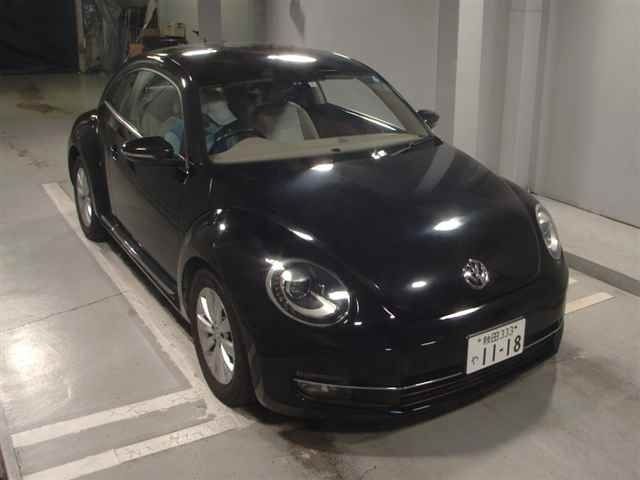 8251 VOLKSWAGEN THE BEETLE 16CBZ 2012 г. (JU Tokyo)